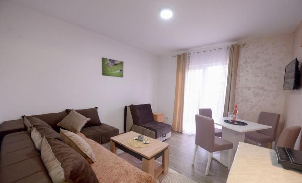 Apartment Rvovic *